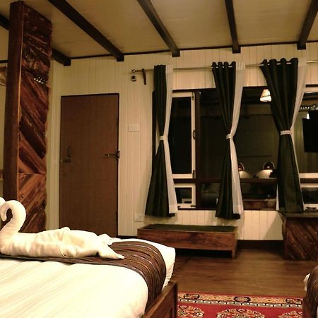 The Nettle And Fern Farmstay Пелинг Екстериор снимка