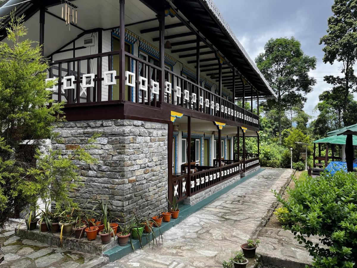 The Nettle And Fern Farmstay Пелинг Екстериор снимка