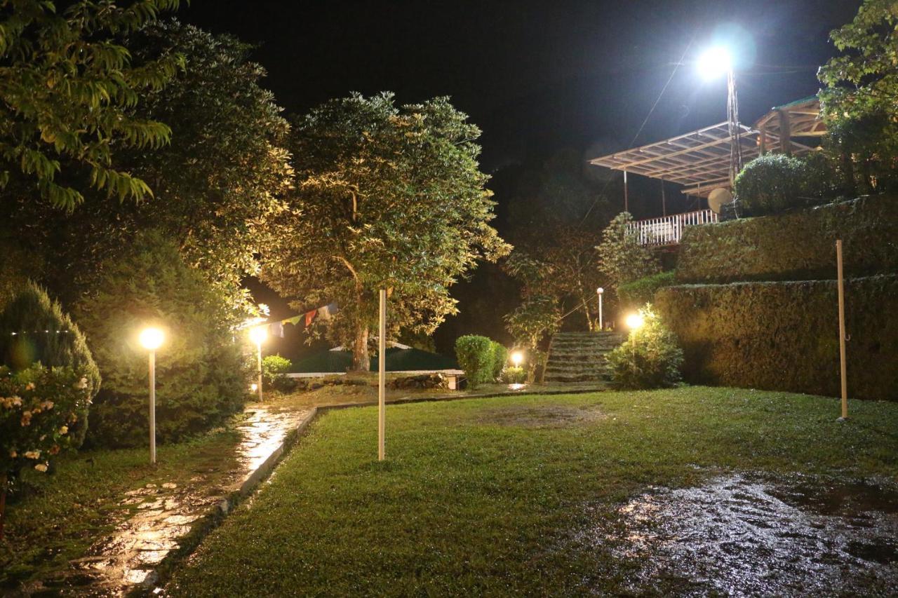 The Nettle And Fern Farmstay Пелинг Екстериор снимка