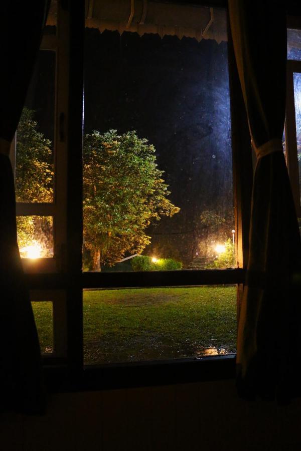The Nettle And Fern Farmstay Пелинг Екстериор снимка